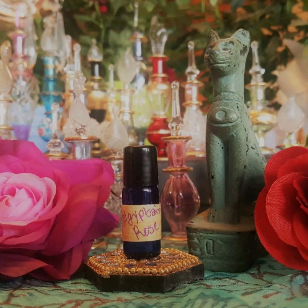 🇪🇬 Essence of Egypt Egyptian rose oil 🌹